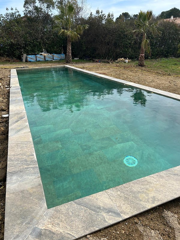 Piscine béton